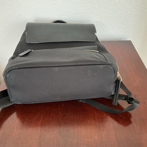 Troubadour KI Black Backpack - Picture 7 of 9